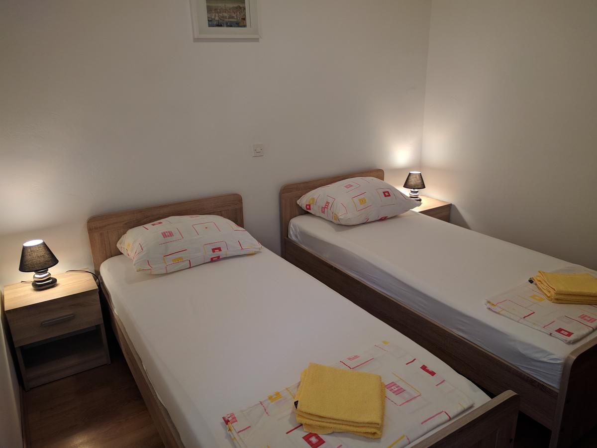 Apartments Kuzman Dubrovnik Bagian luar foto
